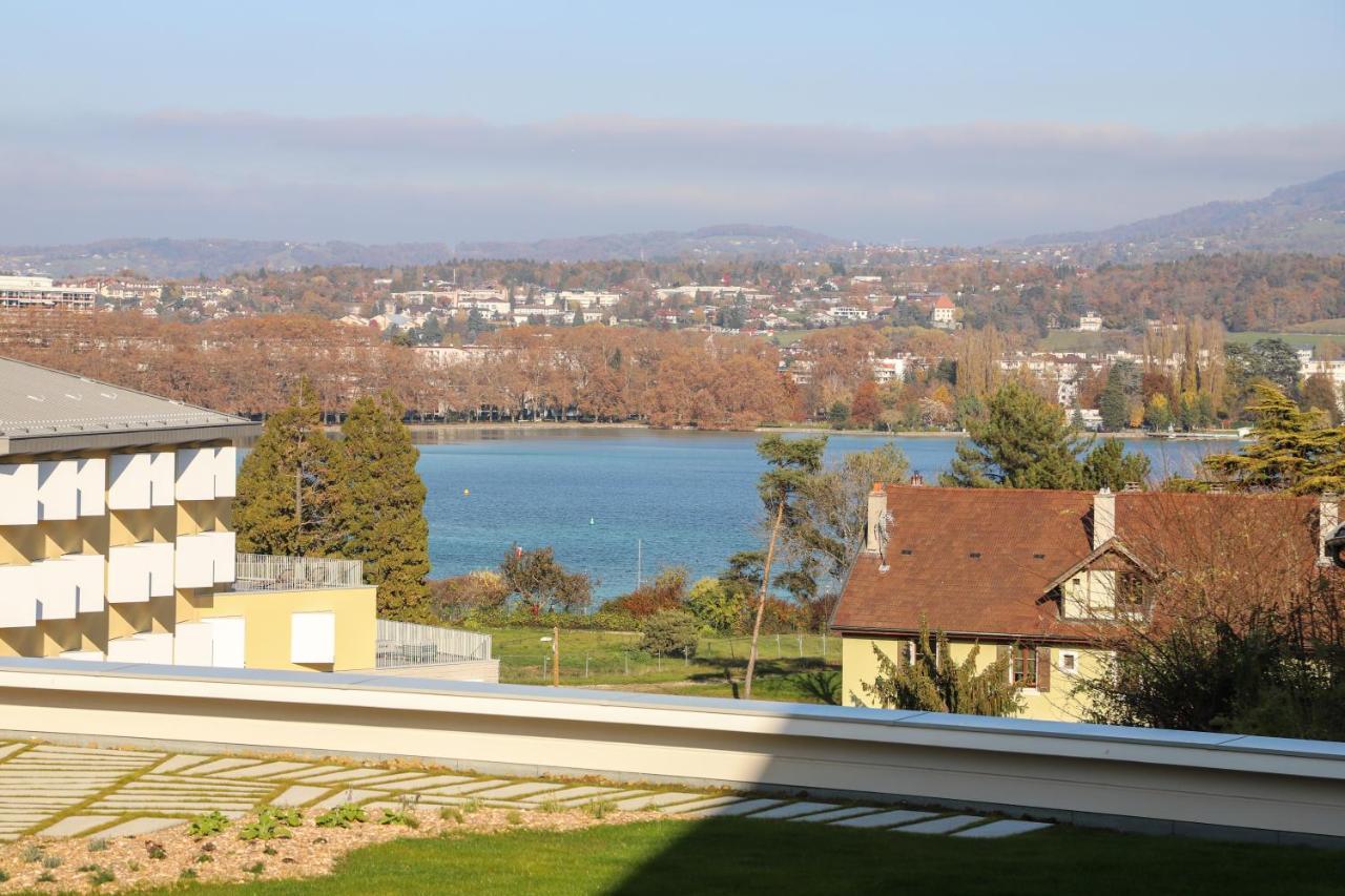Le Lac Au Bout De La Rue - Garage Et Balcon A Deux Pas Du Centre 阿讷西 外观 照片