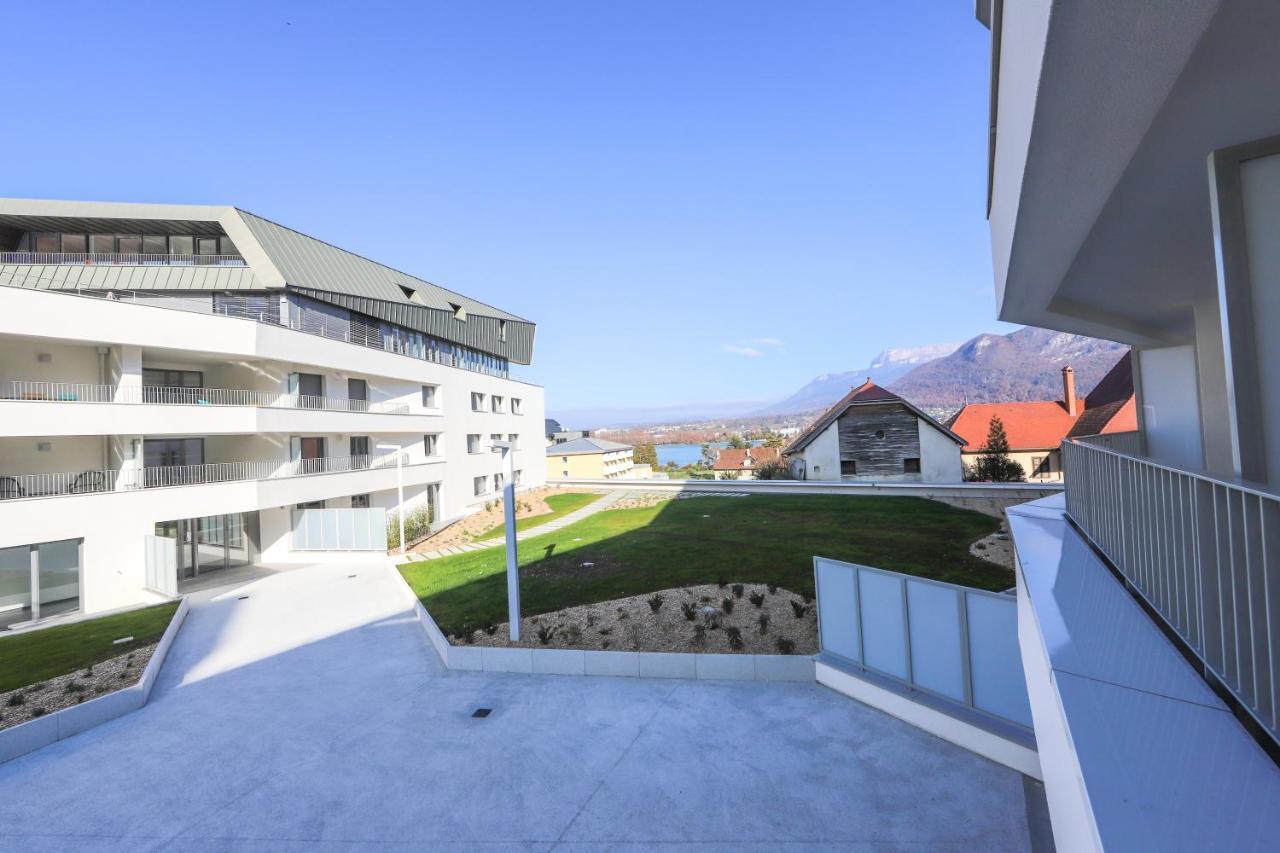 Le Lac Au Bout De La Rue - Garage Et Balcon A Deux Pas Du Centre 阿讷西 外观 照片